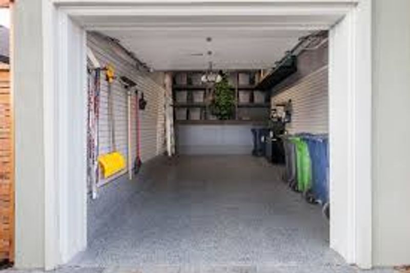 Garage in Sandy, Utah 1