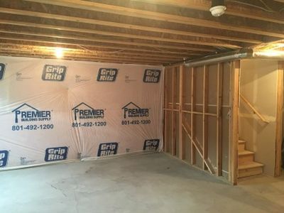 Basement in Eagle Mountain, UT near Near 