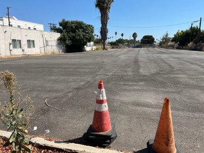 10×20 Unpaved Lot in Los Angeles, CA 3