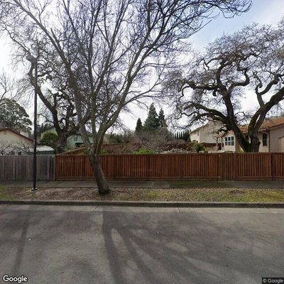 Garage in Fairfield, CA near Near 