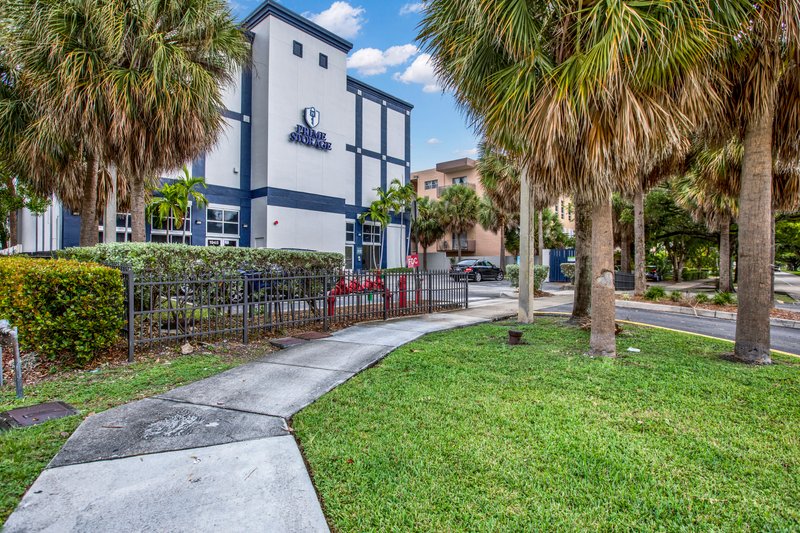 Self Storage Unit in North Miami, Florida 0