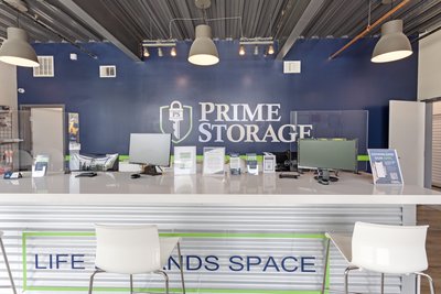 Prime Storage in Apopka, FL 1566 East Semoran Boulevard 3