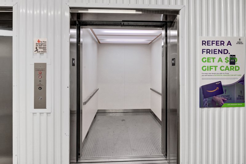 Self Storage Unit in Port St. Lucie, Florida 1
