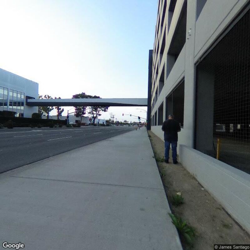 Warehouse in Hawthorne, California 0
